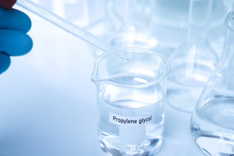 Sprawdź, jaka jest różnica między glikolem propylenowym a etylowym i jakie jest ich zastosowanie.